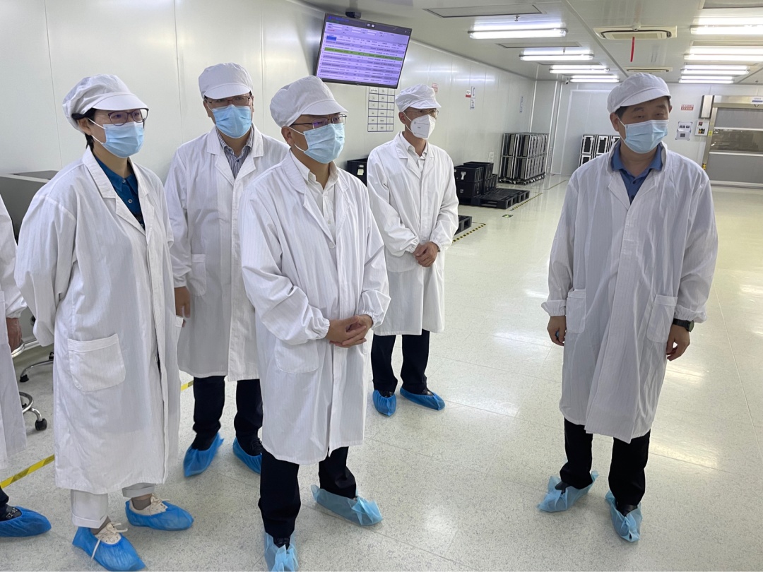 抢抓智能制造转型升级，促进智能装备终端带动——上海企业建设的实践与探索
